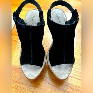 NEW. Elizabeth and James black suede wedges size 7